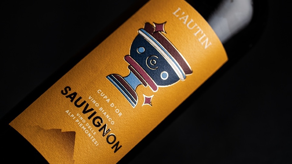 BOTTLED STORIES — A New Visual Identity for L’Autin